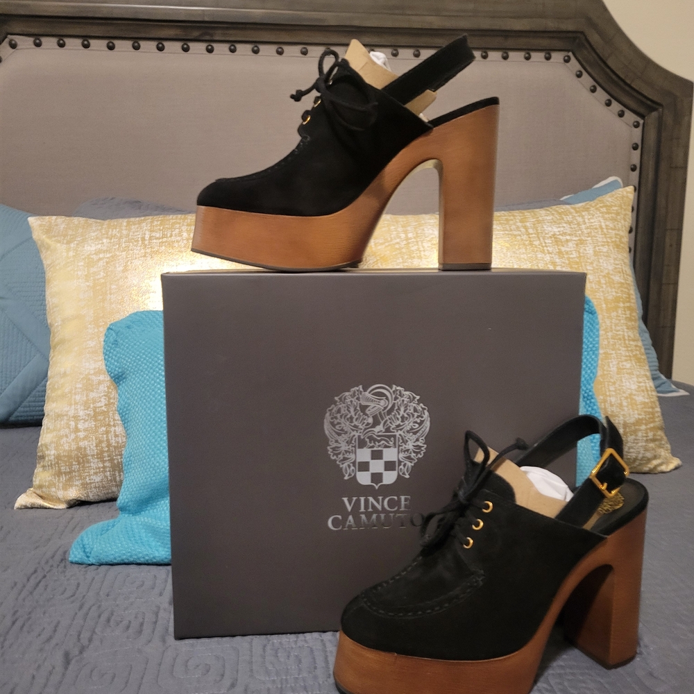 Vince Camuto Black and Tan Platform Heels
